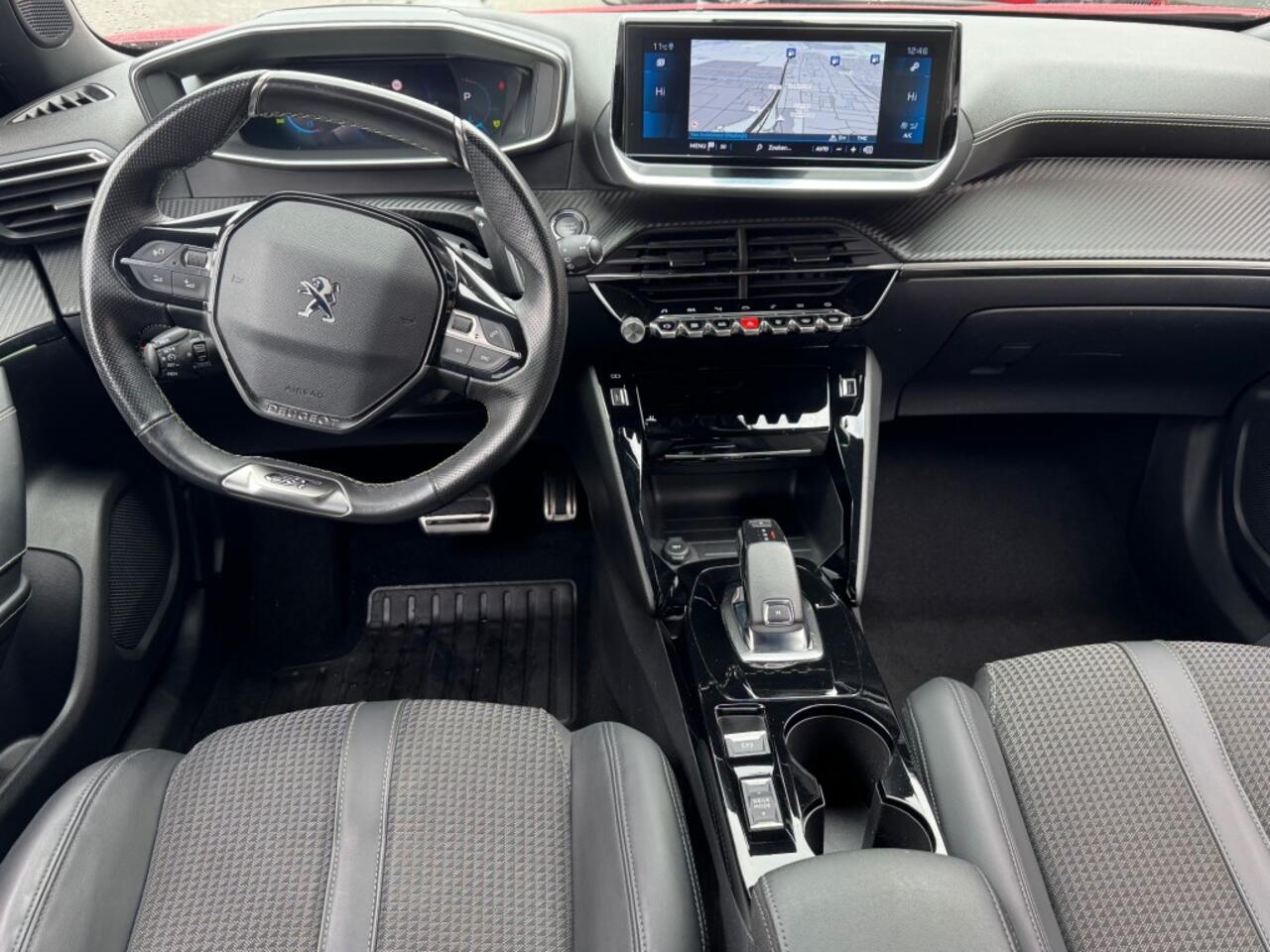 Peugeot 2008 1.2 TURBO AUT. 130PK GT-LINE LED NAVI CAMERA CARPLAY AIRCO LMV PDC