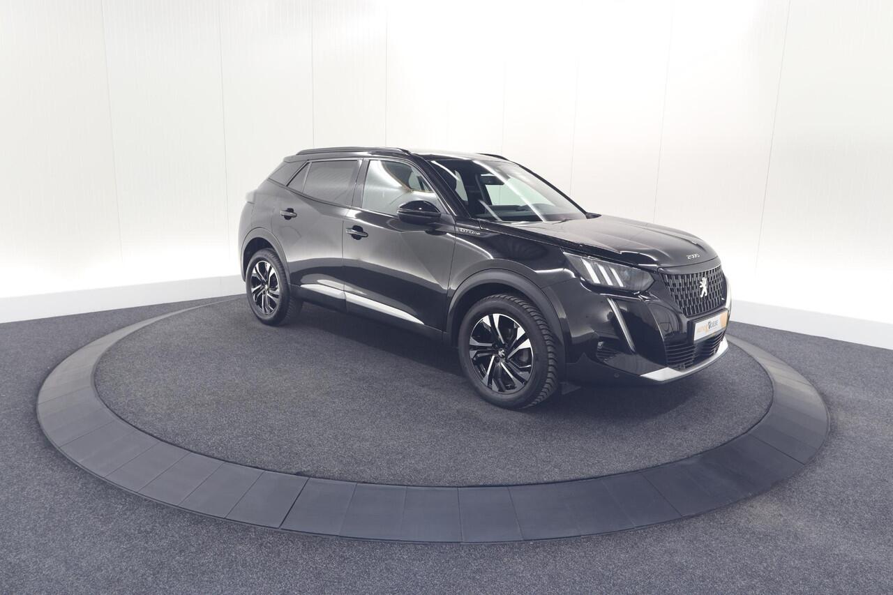 Peugeot 2008 PureTech 130 GT-Line | Camera | Adaptieve Cruise Control | Allseason Banden | Navigatie