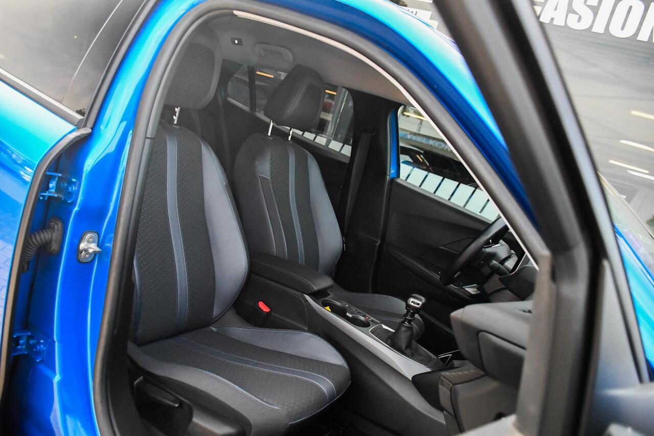 Peugeot 2008 1.2 Blue Lease Allure APPLE CARPLAY/ NAVIGATIE