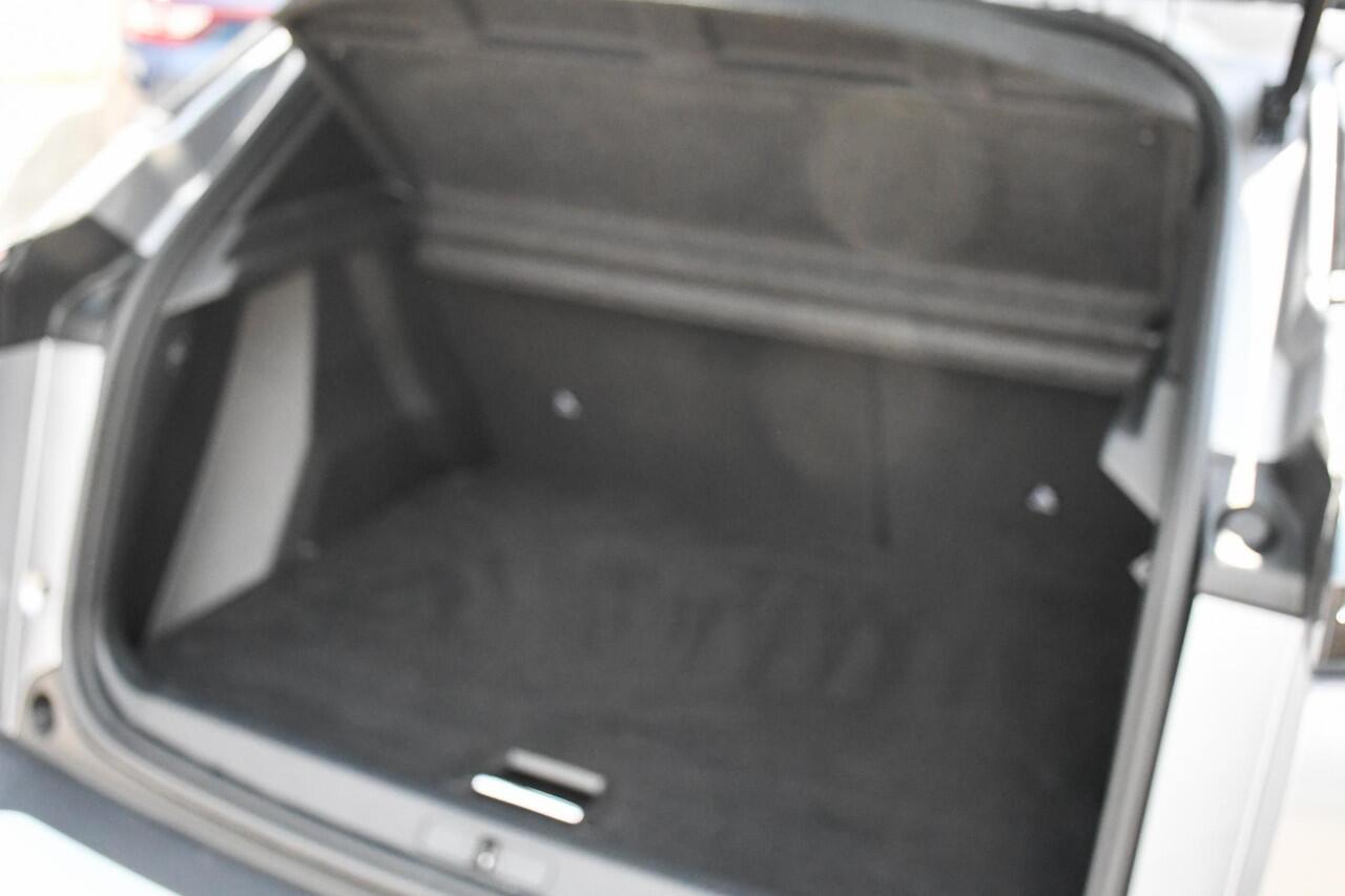 Peugeot 2008 1.2 Allure 130PK 1 EIGENAAR / APPLE CARPLAY / NAVI