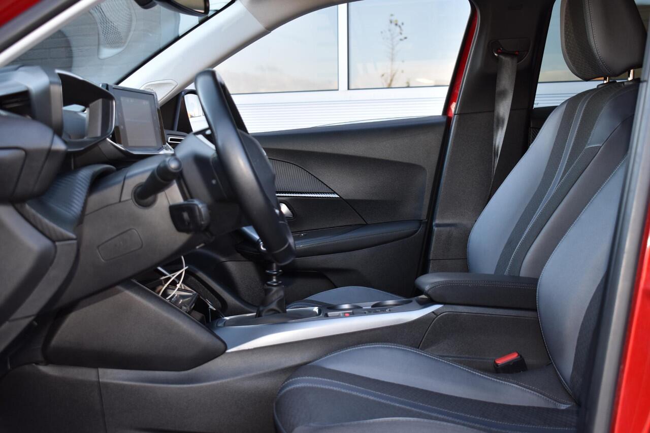 Peugeot 2008 1.2 PureTech 130PK Allure Pack | Carplay | Camera | 3D Dashb. | Stoelverw. | Incl. garantie