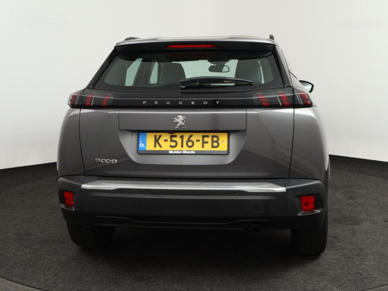 Peugeot 2008 1.2 PureTech Allure | Camera o Navigatie o CarPlay o LED