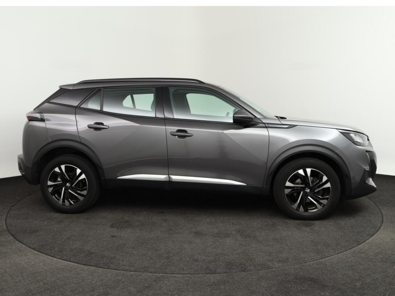 Peugeot 2008 1.2 PureTech Allure | Camera o Navigatie o CarPlay o LED