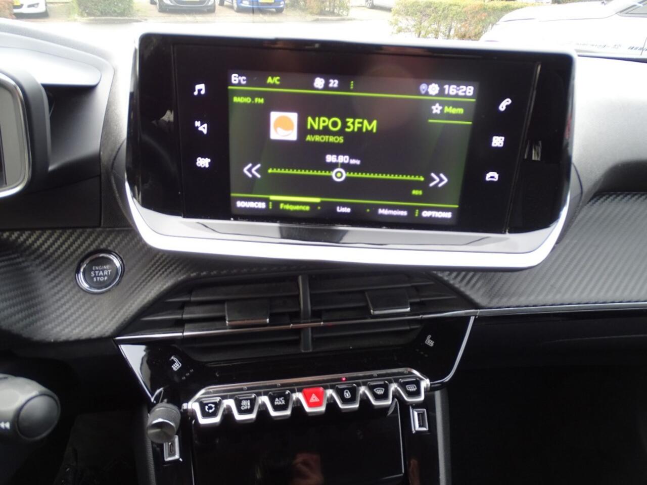 Peugeot 2008 1.2 PT ALLURE 131 Pk-Carplay-Cruise-Led-Blth-Media-Nav-Pdc