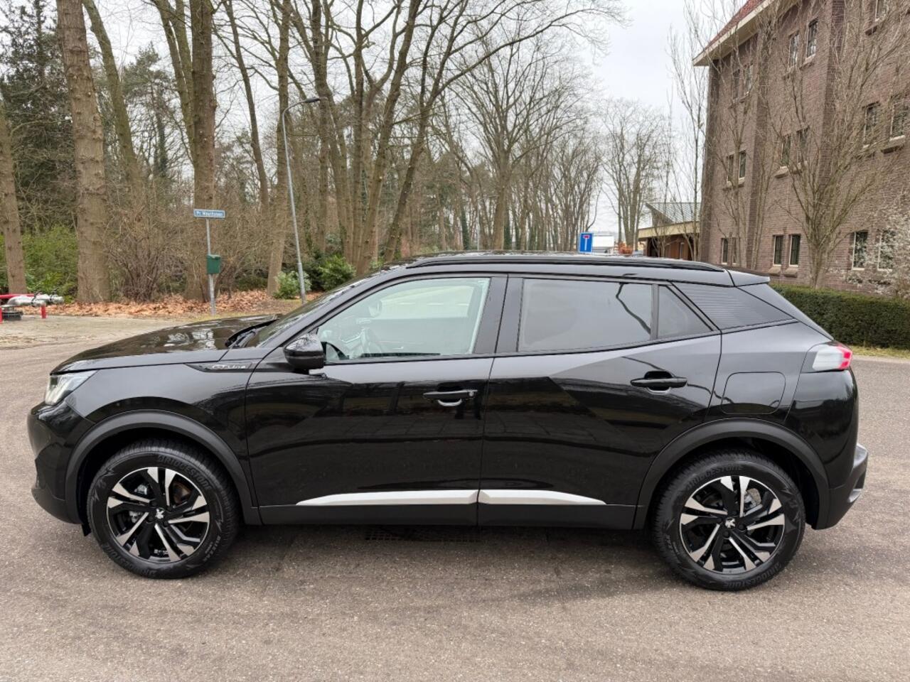 Peugeot 2008 1.2 Benzine GT-LINE - Nieuwe distributieriem !!