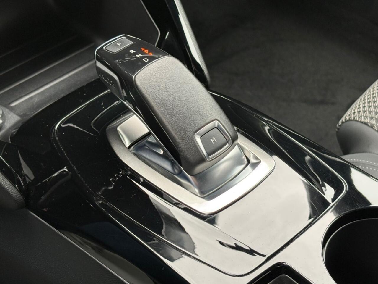 Peugeot 2008 1.2 PURETECH GT LINE AUT. 130PK LED NAVI CAMERA CARPLAY AIRCO