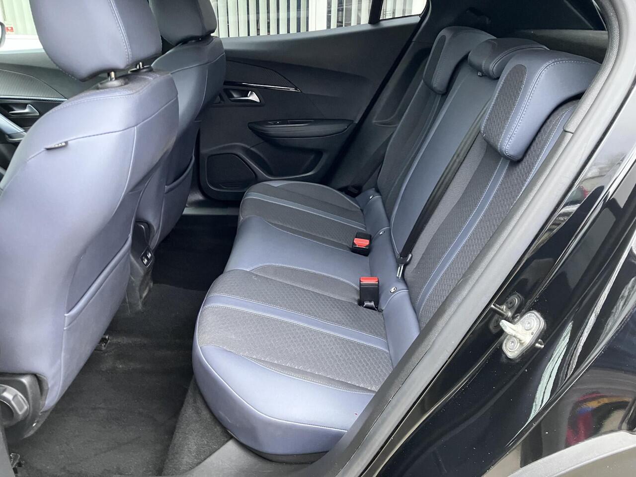 Peugeot 2008 1.2 Allure 130pk Airco Camera Trekhaak Stoelverw.