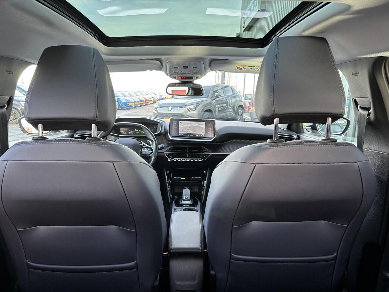 Peugeot 2008 1.2 PureTech Automaat Allure Navi/Panorama/Trekhaak