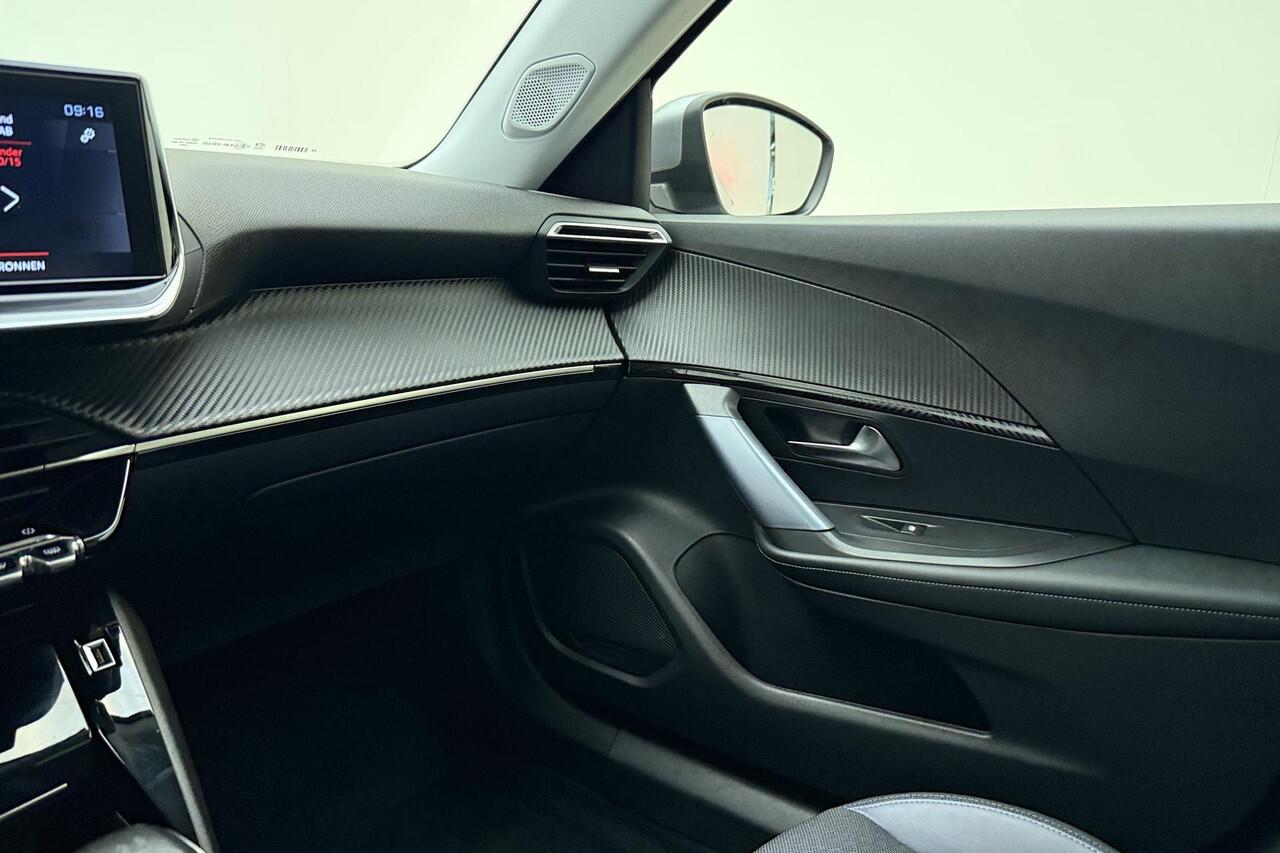 Peugeot 2008 1.2T 130pk Allure | Keyless Entry | 3D Cockpit | Achteruitrijcamera | Navigatie | Parkeersensoren | Apple Carplay/Android Auto