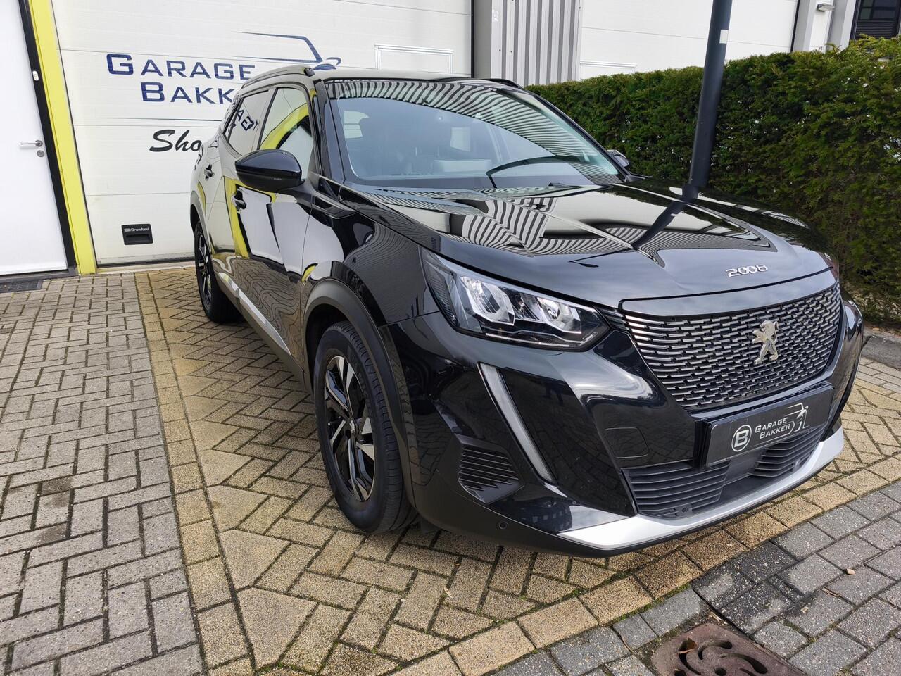 Peugeot 2008 1.2 PureTech Allure Pack Stoelverwarming|Adaptieve Cruise Control|keyless|Carplay/Android auto