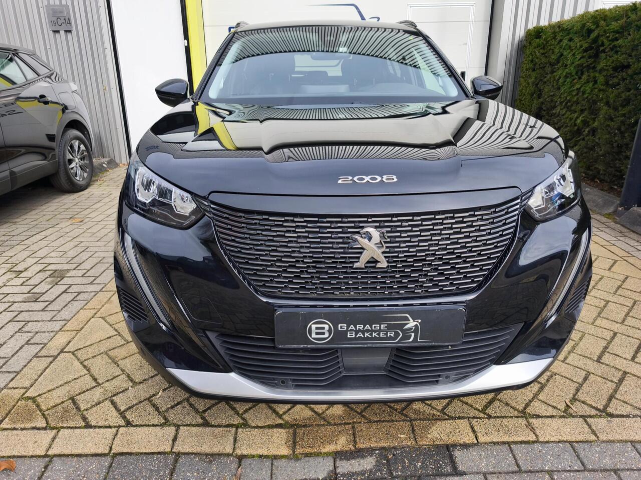 Peugeot 2008 1.2 PureTech Allure Pack Stoelverwarming|Adaptieve Cruise Control|keyless|Carplay/Android auto