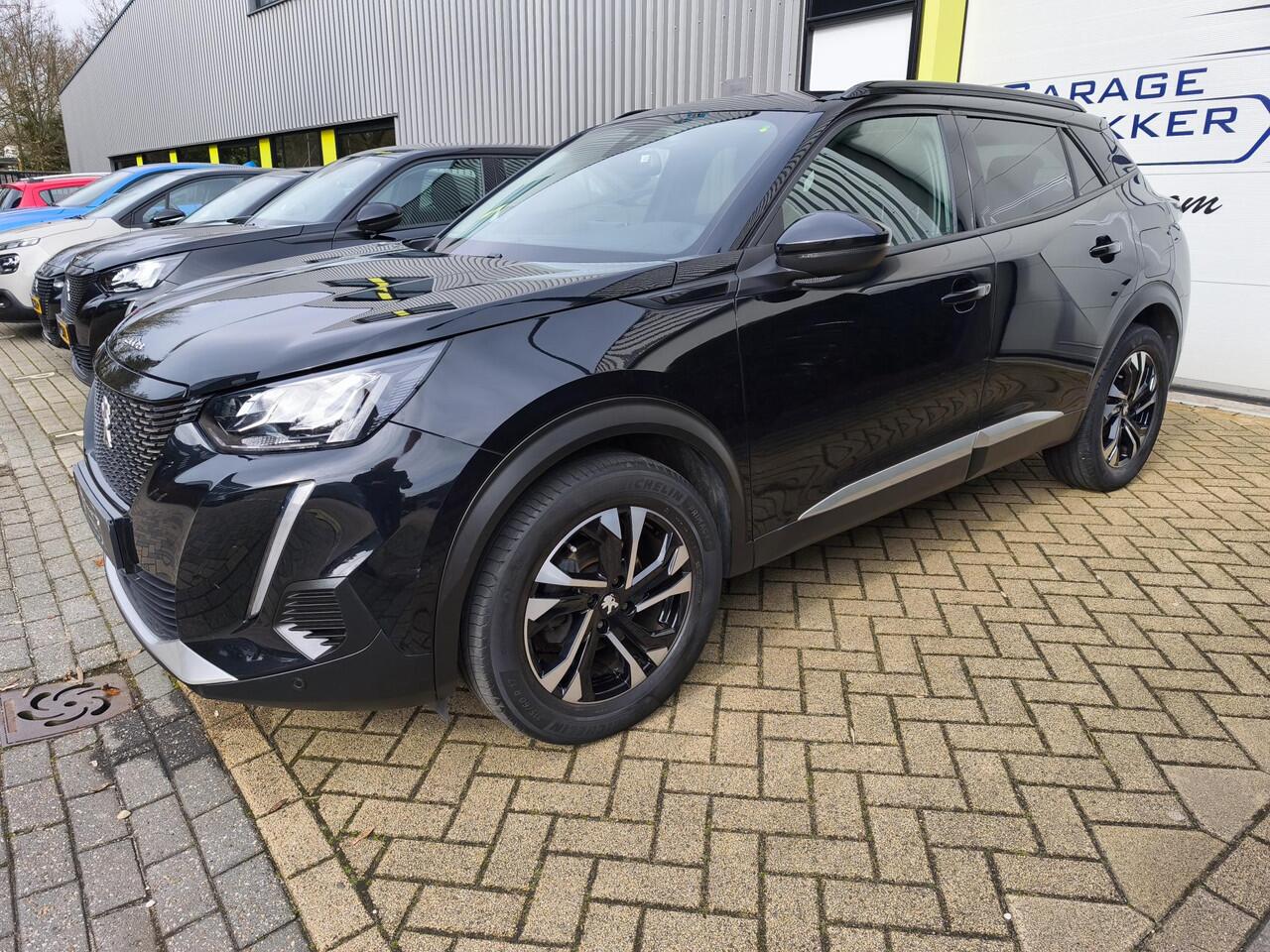 Peugeot 2008 1.2 PureTech Allure Pack Stoelverwarming|Adaptieve Cruise Control|keyless|Carplay/Android auto