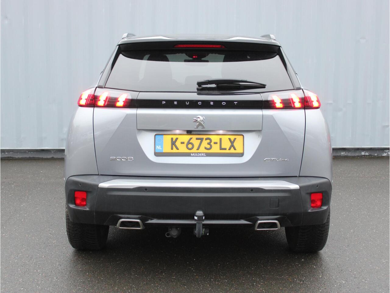 Peugeot 2008 1.2 PT 130pk GT-line Schuifdak / Trekhaak / All-season Banden