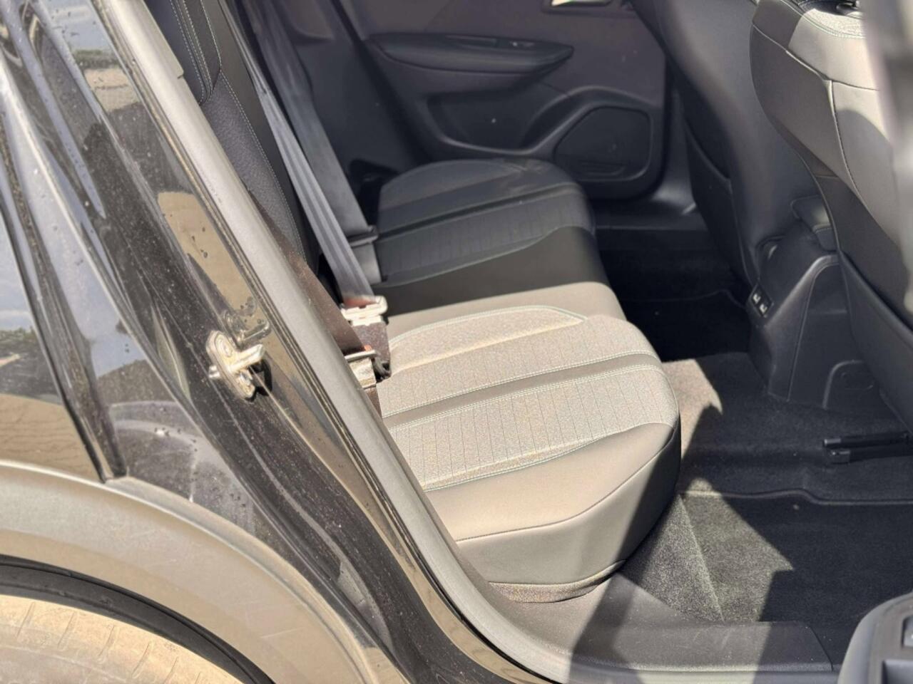 Peugeot 2008 1.2 PureTech Allure 101PK | Garantie