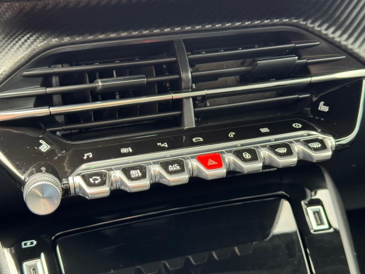 Peugeot 2008 1.2 TURBO 130PK GT LEER NAVI PANO-DAK CAMERA AIRCO LMV PDC