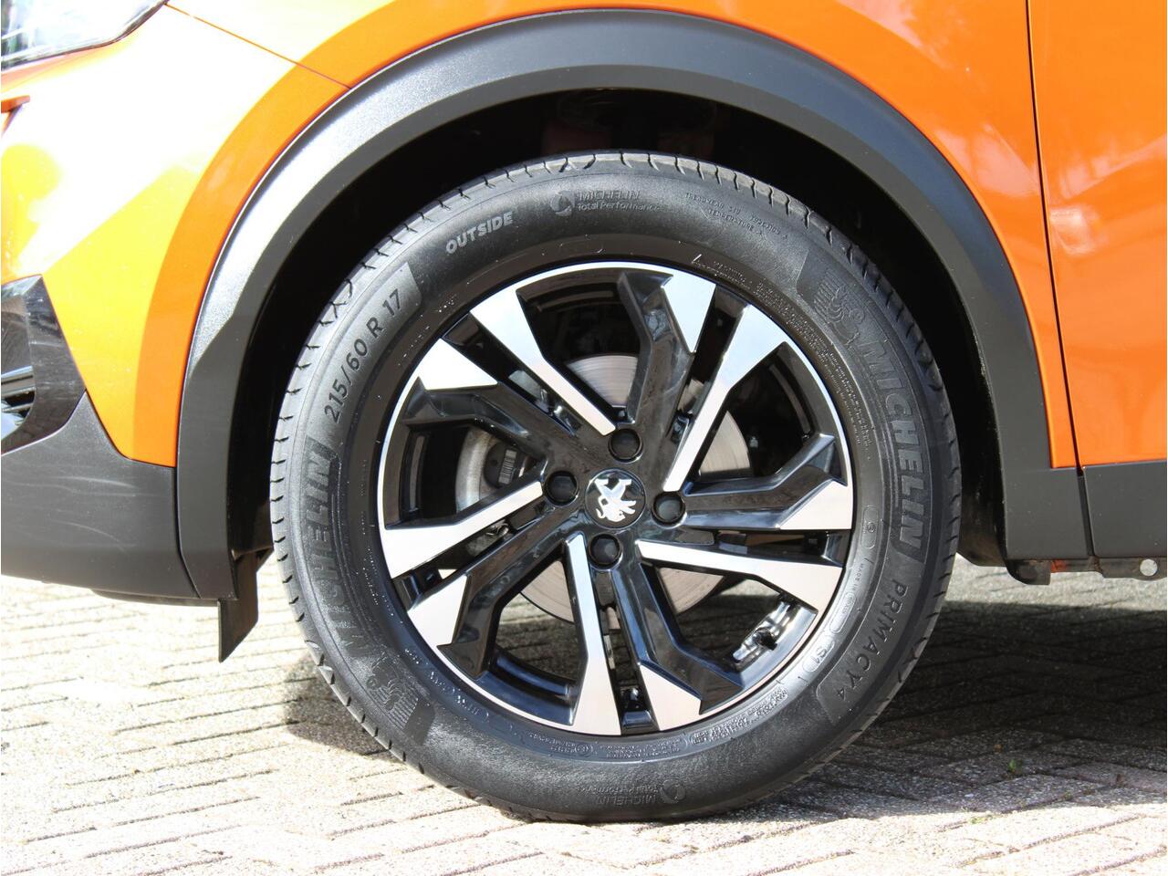 Peugeot 2008 1.2 PT Allure Pack | Camera / Climate / Navi