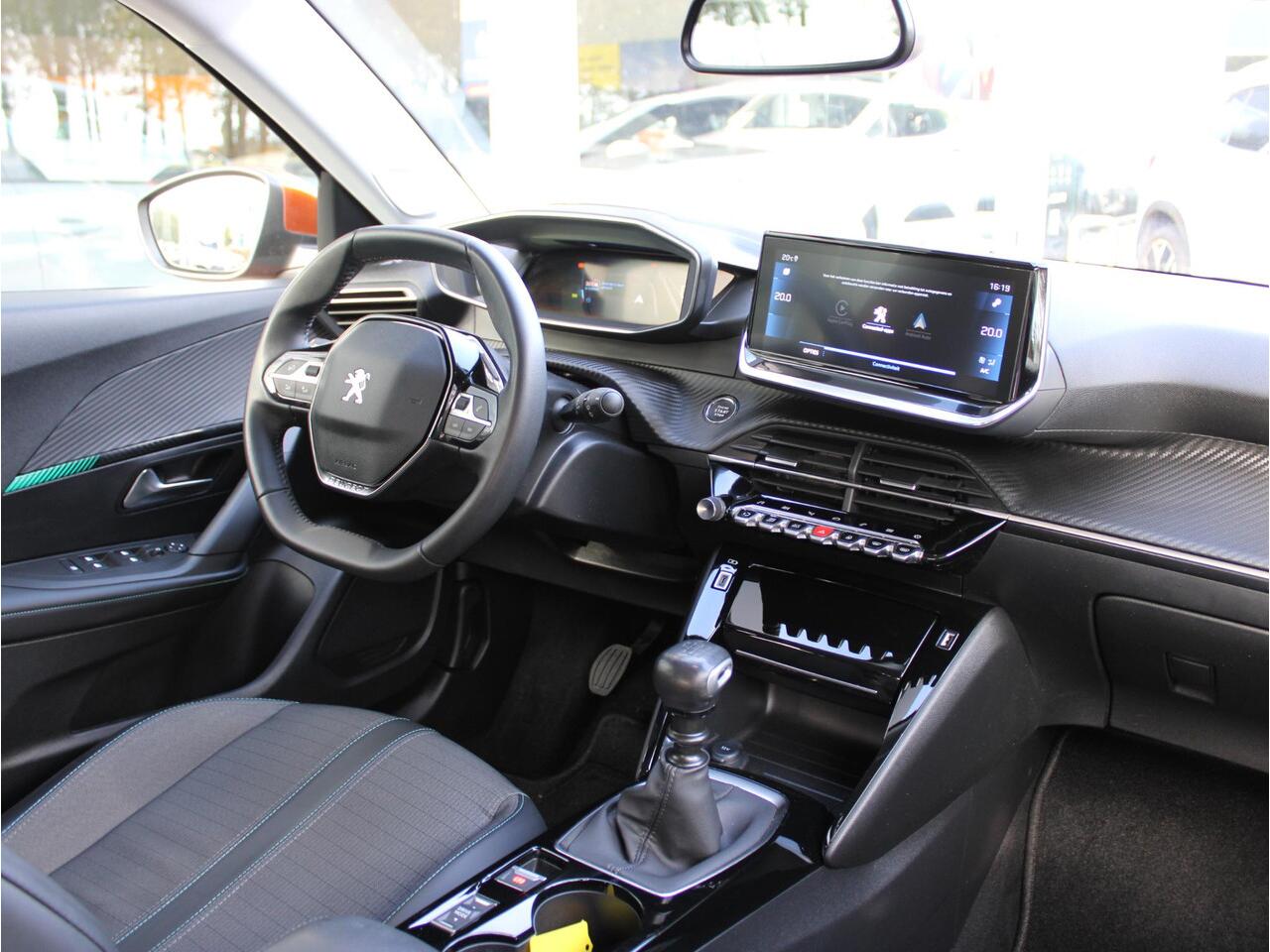 Peugeot 2008 1.2 PT Allure Pack | Camera / Climate / Navi