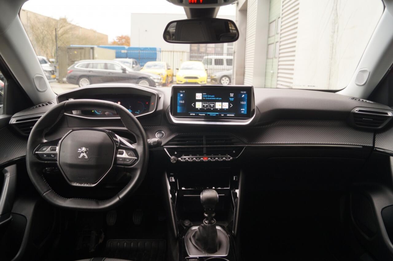 Peugeot 2008 1.5 HDi 110pk Allure -NAVI-ECC-PDC-TREKHAAK-