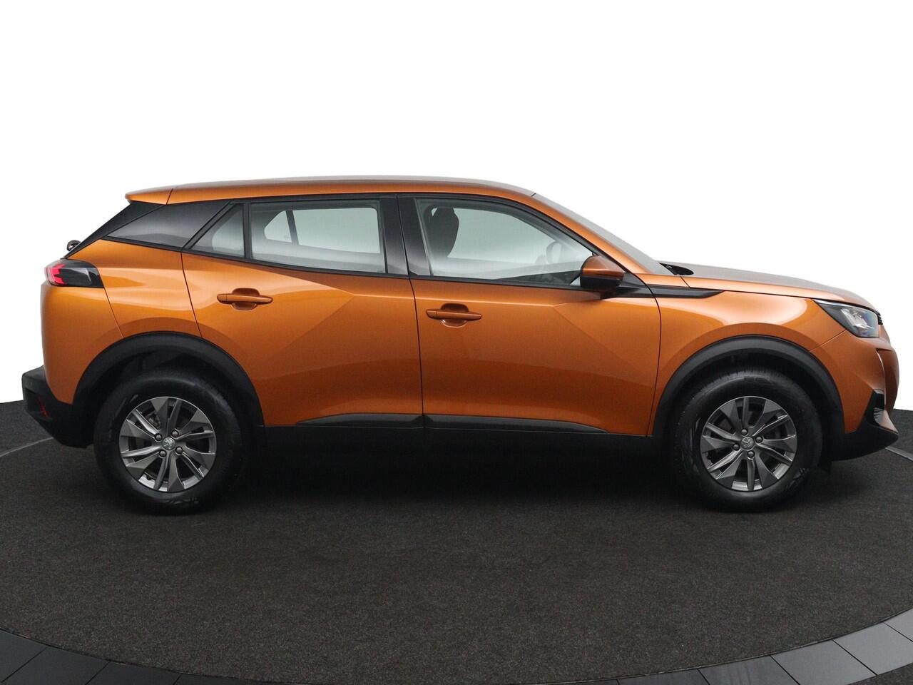 Peugeot 2008 1.2 Blue*130PK*NAVI*CAM*HAAK*ECC*CRUISE*CARPLAY