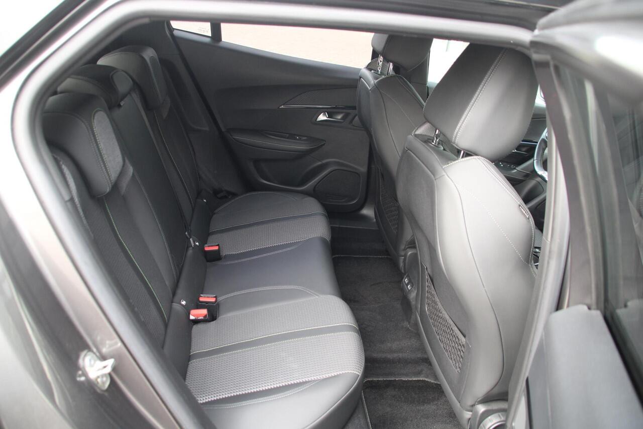 Peugeot 2008 1.2 PureTech 130pk GT Airco Navi Camera Carplay Zeer mooi