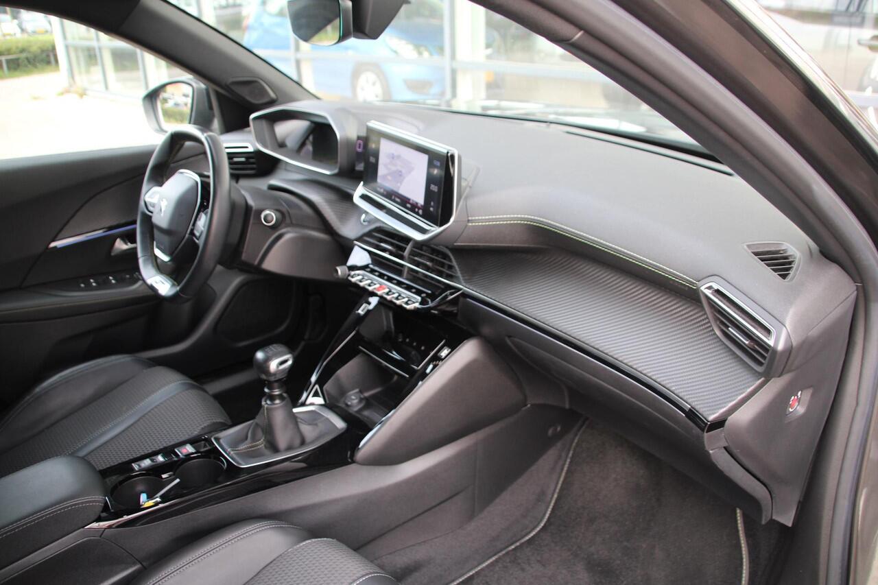 Peugeot 2008 1.2 PureTech 130pk GT Airco Navi Camera Carplay Zeer mooi
