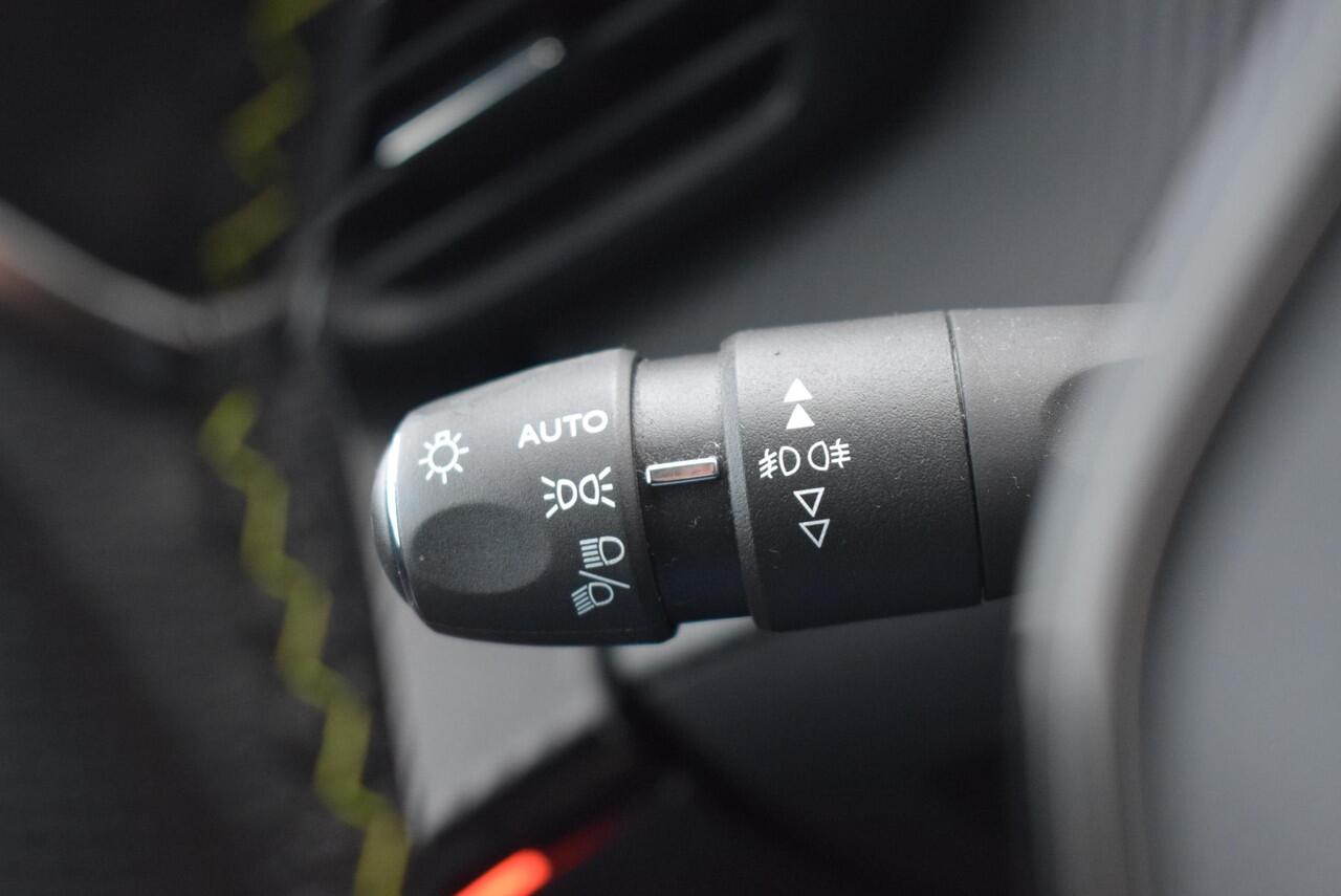 Peugeot 2008 1.2 PureTech GT Navi Airco Camera Km 77.500!!