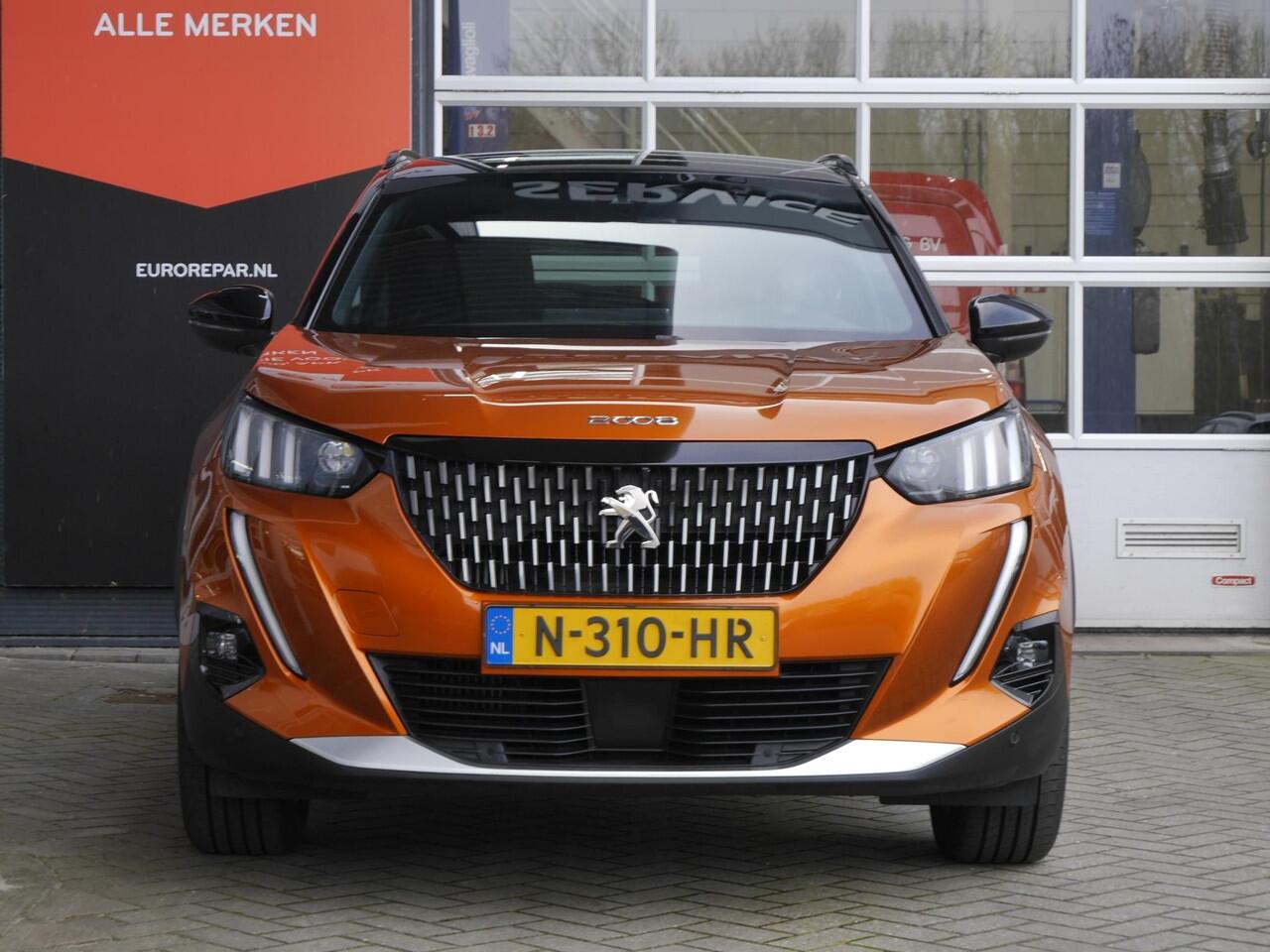 Peugeot 2008 1.2 130PK PureTech GT Pack | Stoelverwarming | Camera | 18inch | Adaptieve cruise control | Navigatie | Keyless entry & Start