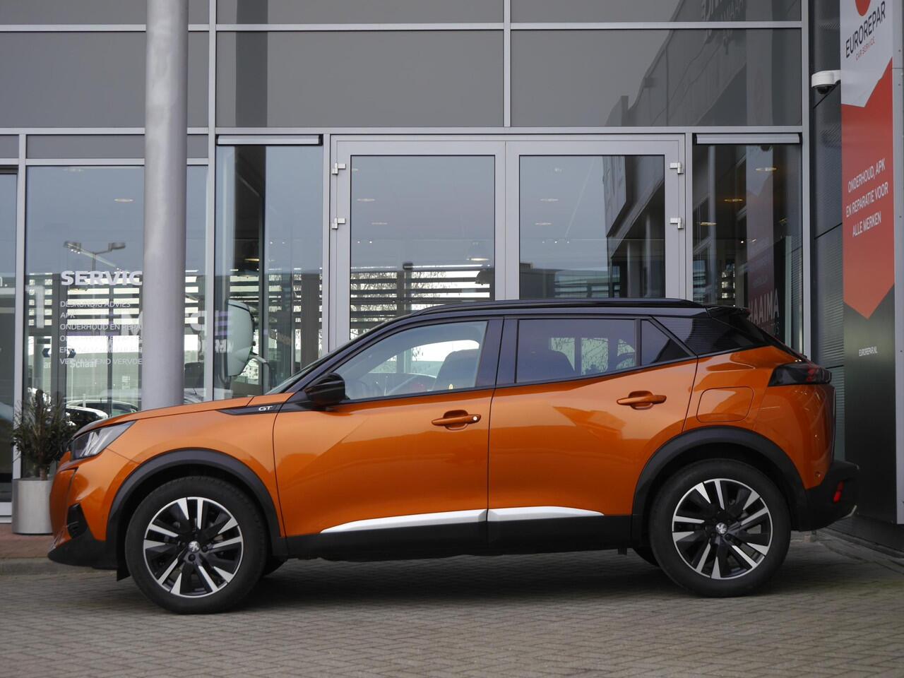 Peugeot 2008 1.2 130PK PureTech GT Pack | Stoelverwarming | Camera | 18inch | Adaptieve cruise control | Navigatie | Keyless entry & Start