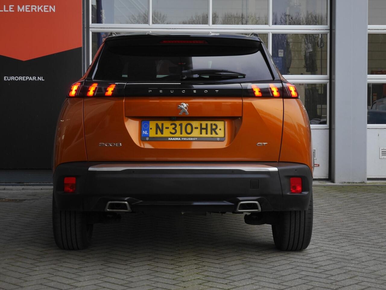 Peugeot 2008 1.2 130PK PureTech GT Pack | Stoelverwarming | Camera | 18inch | Adaptieve cruise control | Navigatie | Keyless entry & Start