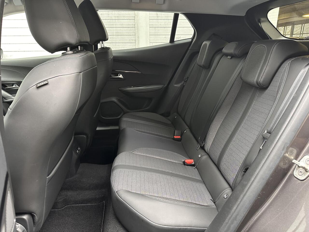 Peugeot 2008 Allure Pack 1.2 Turbo 100pk | 180° CAMERA | NAVI | EXTRA GETINTE RAMEN | KEYLESS START | ISOFIX | FULL LED |