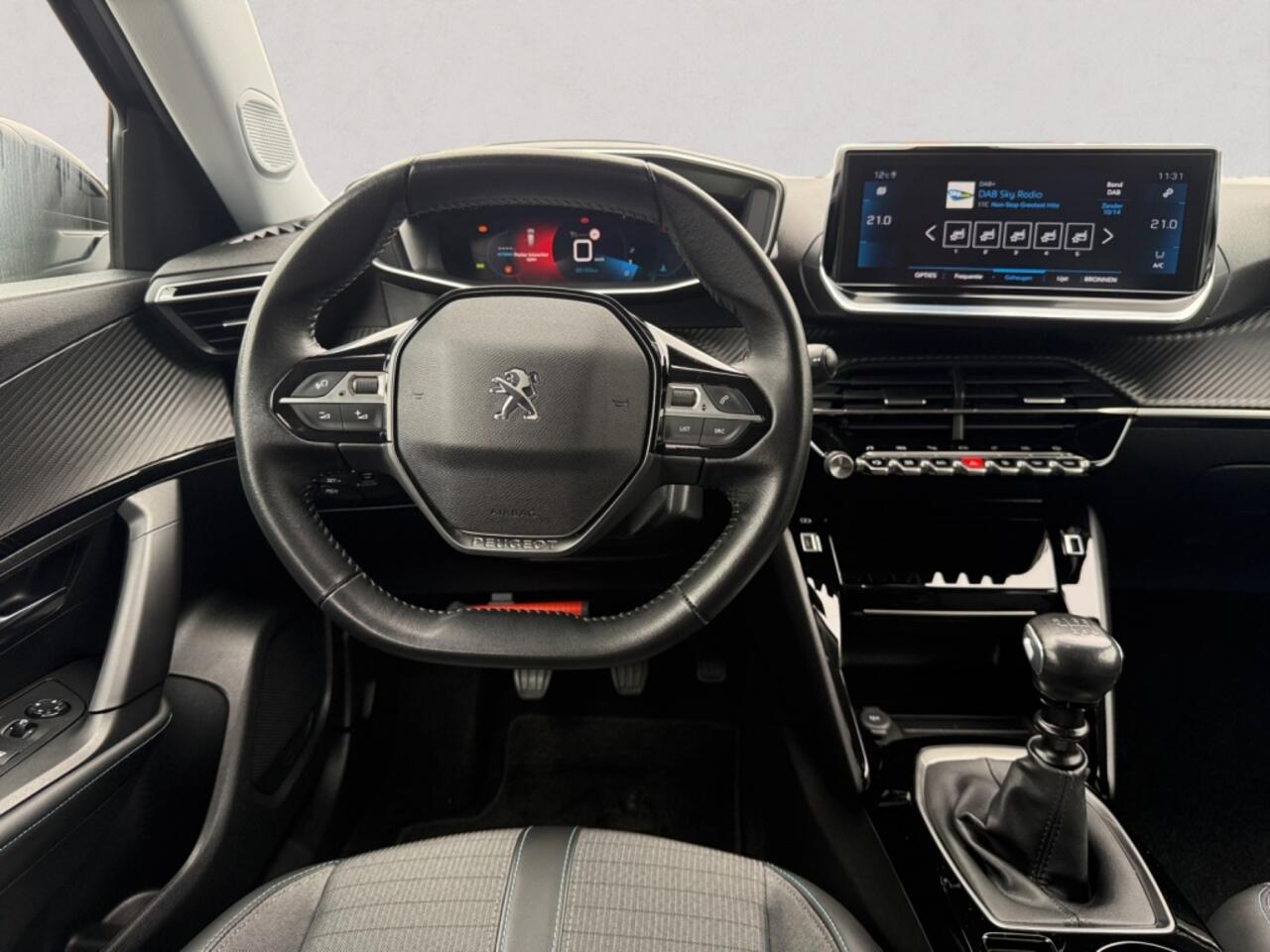 Peugeot 2008 1.2 PT Allure Pack Camera | Cruise control | Apple/Android