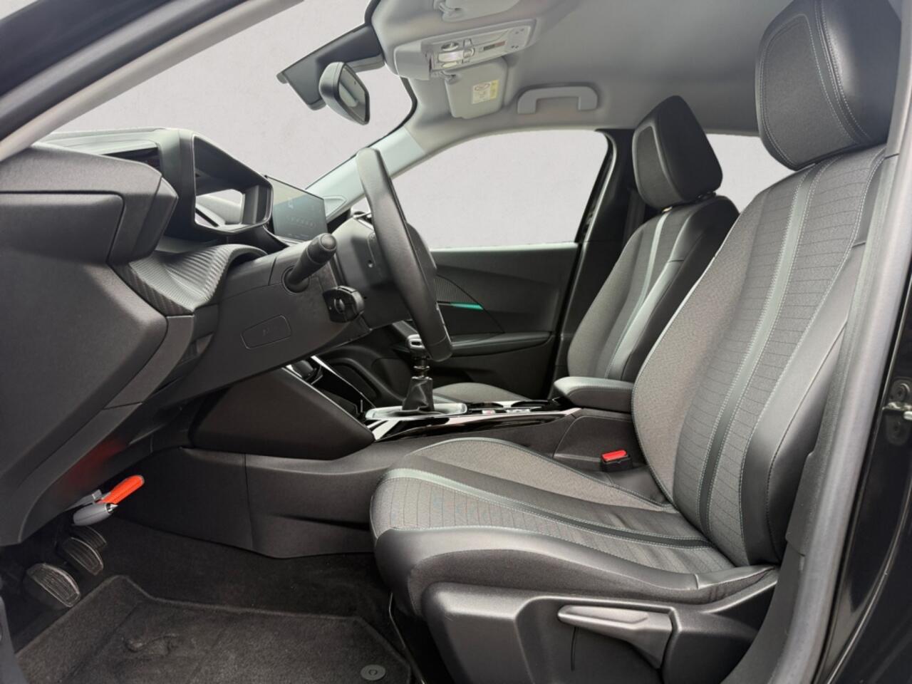 Peugeot 2008 1.2 PT Allure Pack Camera | Cruise control | Apple/Android