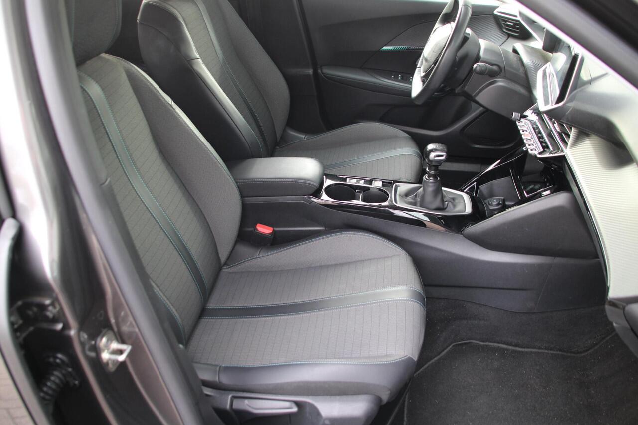 Peugeot 2008 1.2 PureTech Allure Airco Navi Camera Carplay Trekhaak Nieuwstaat