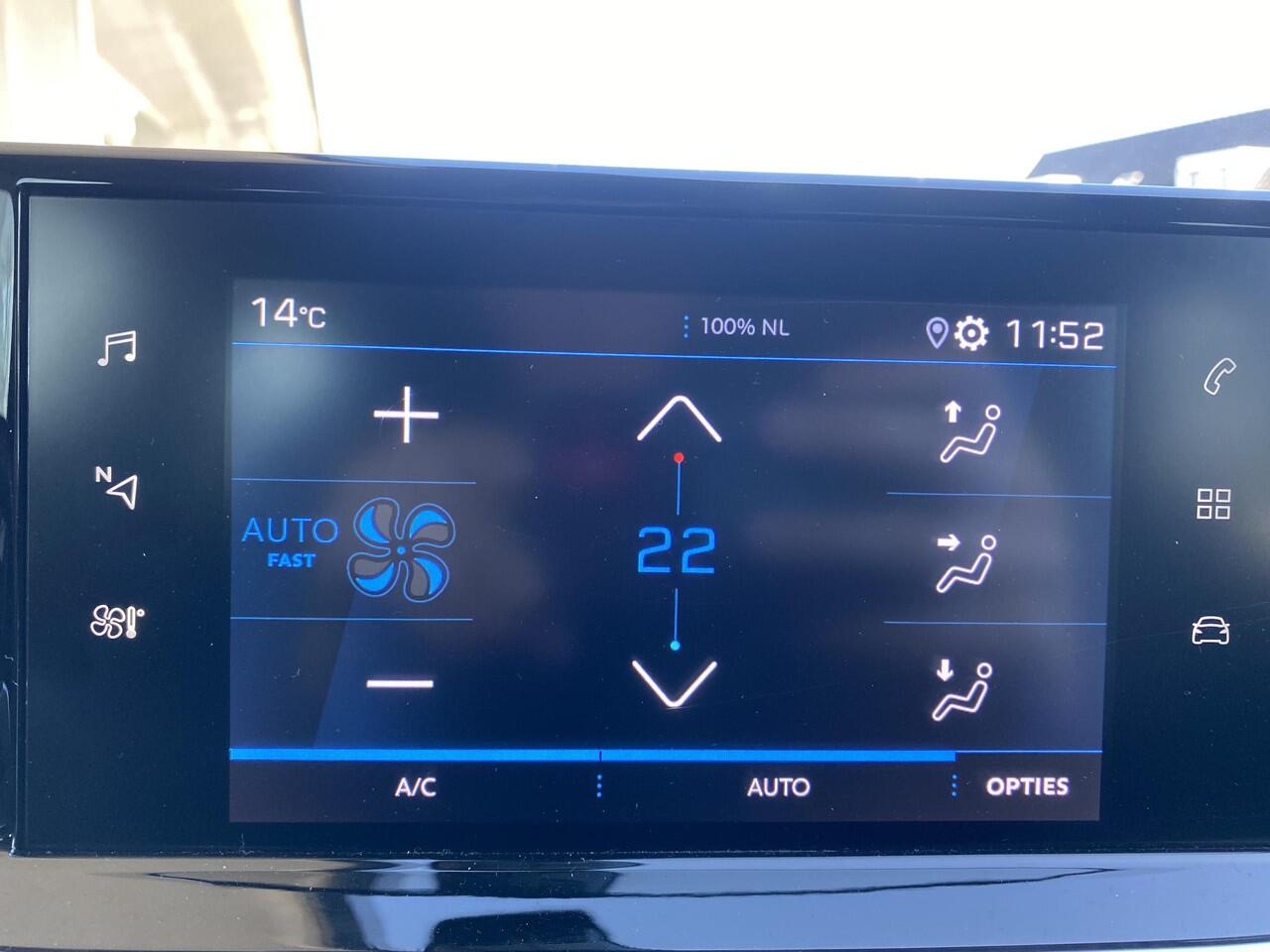 Peugeot 2008 1.2T 130pk Automaat Allure Pack | Trekhaak | Climate & Cruise Control | AppleCarplay/Android Auto | Achteruitrijd Camera | Stoelverwarming |