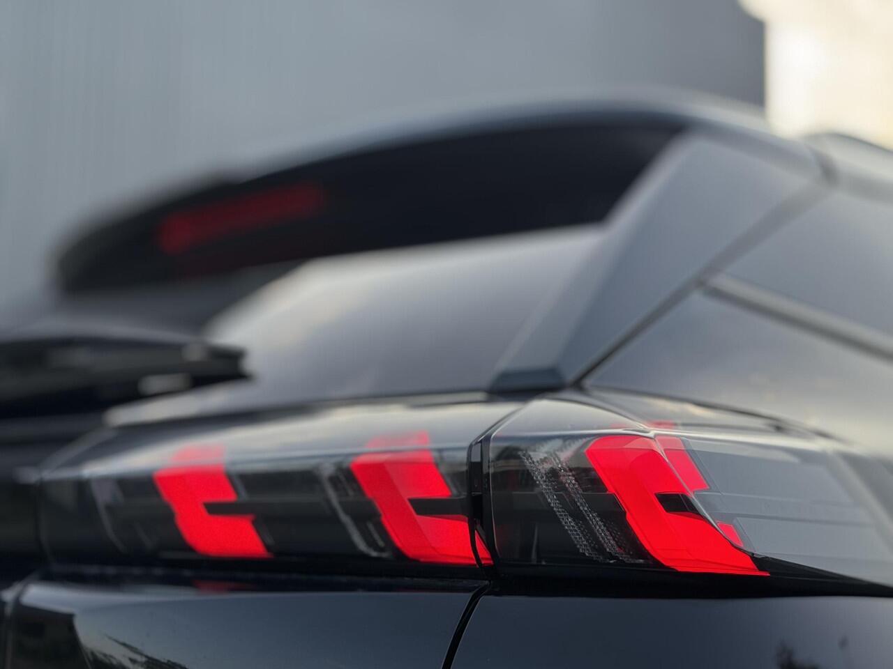 Peugeot 2008 1.2 PureTech GT CAM|PANO|KEYLESS