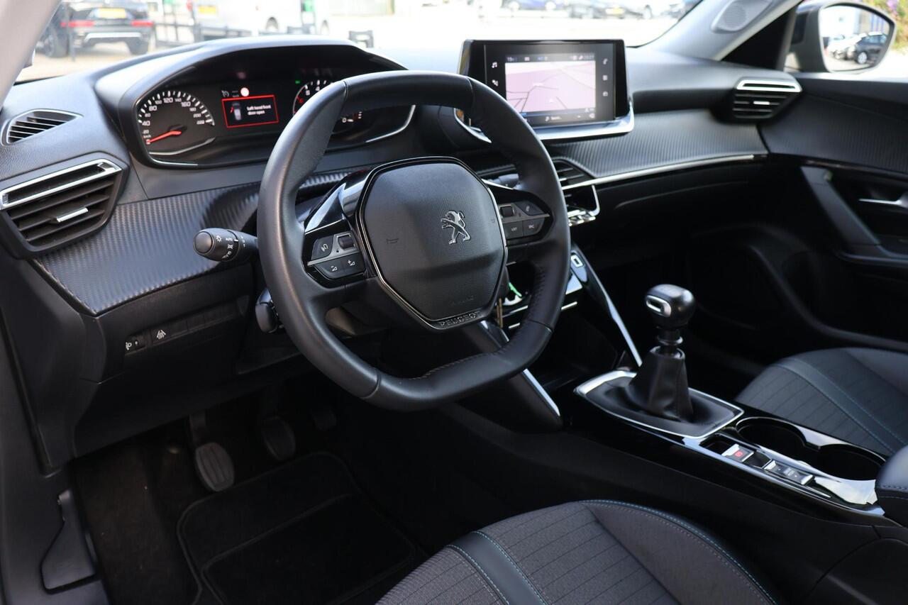 Peugeot 2008 1.2 Allure 1e Eigenaar | NL-Auto | Volledig Onderh. | BTW | 130pk | Camera | Carplay | Full Led | Navi | Bots | PDC