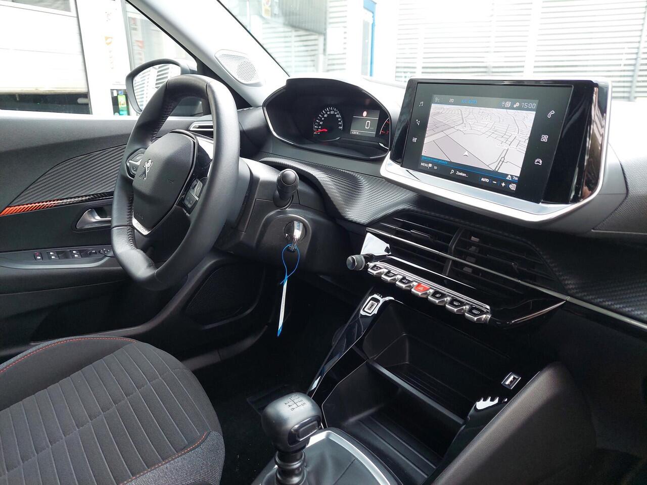 Peugeot 2008 SUV 1.2 100 Active Pack Nav/Cam/Trekhaak