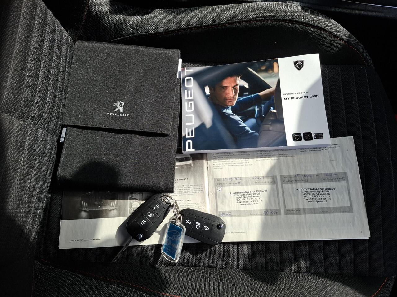 Peugeot 2008 SUV 1.2 100 Active Pack Nav/Cam/Trekhaak