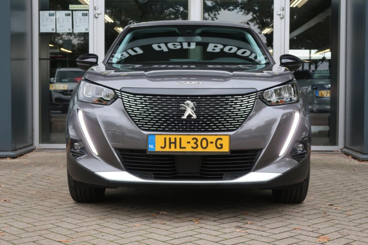 Peugeot 2008 1.2 PURETECH, Apple Carplay/ Android Auto, Clima, Navi, etc.