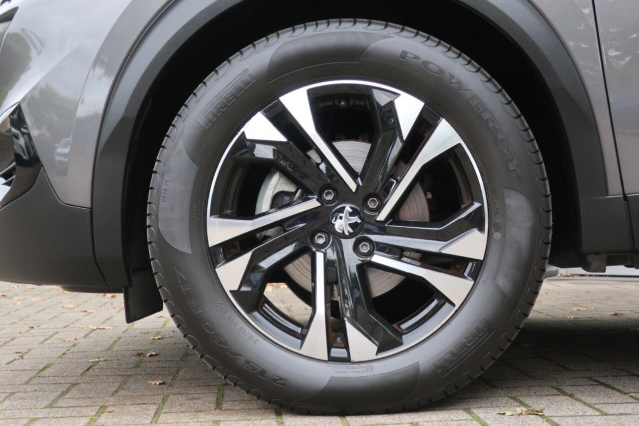 Peugeot 2008 1.2 PURETECH, Apple Carplay/ Android Auto, Clima, Navi, etc.