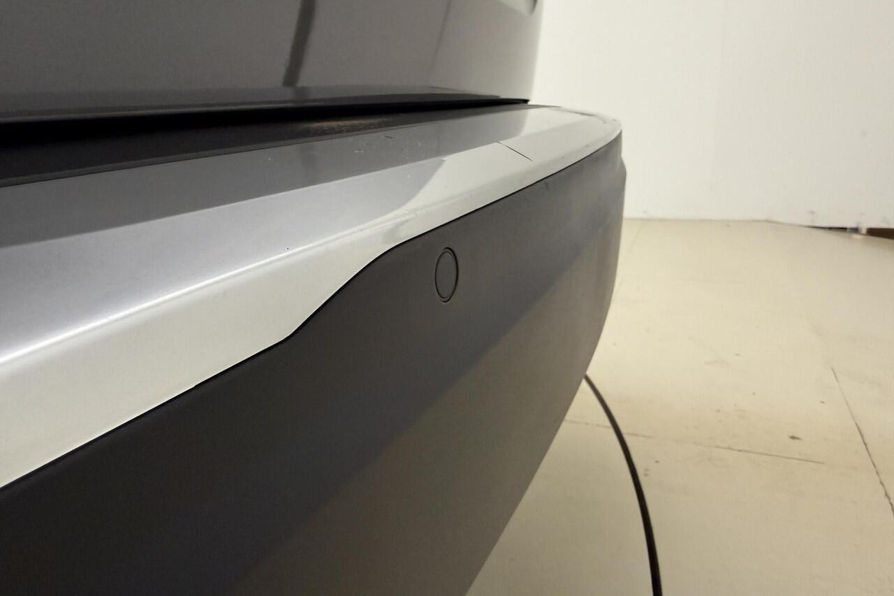 Peugeot 2008 1.2 PureTech 100pk Active Pack | Navigatie | Climate Control | DAB+ | Lichtmetalen Velgen 16inch | Apple Carplay/Android Auto