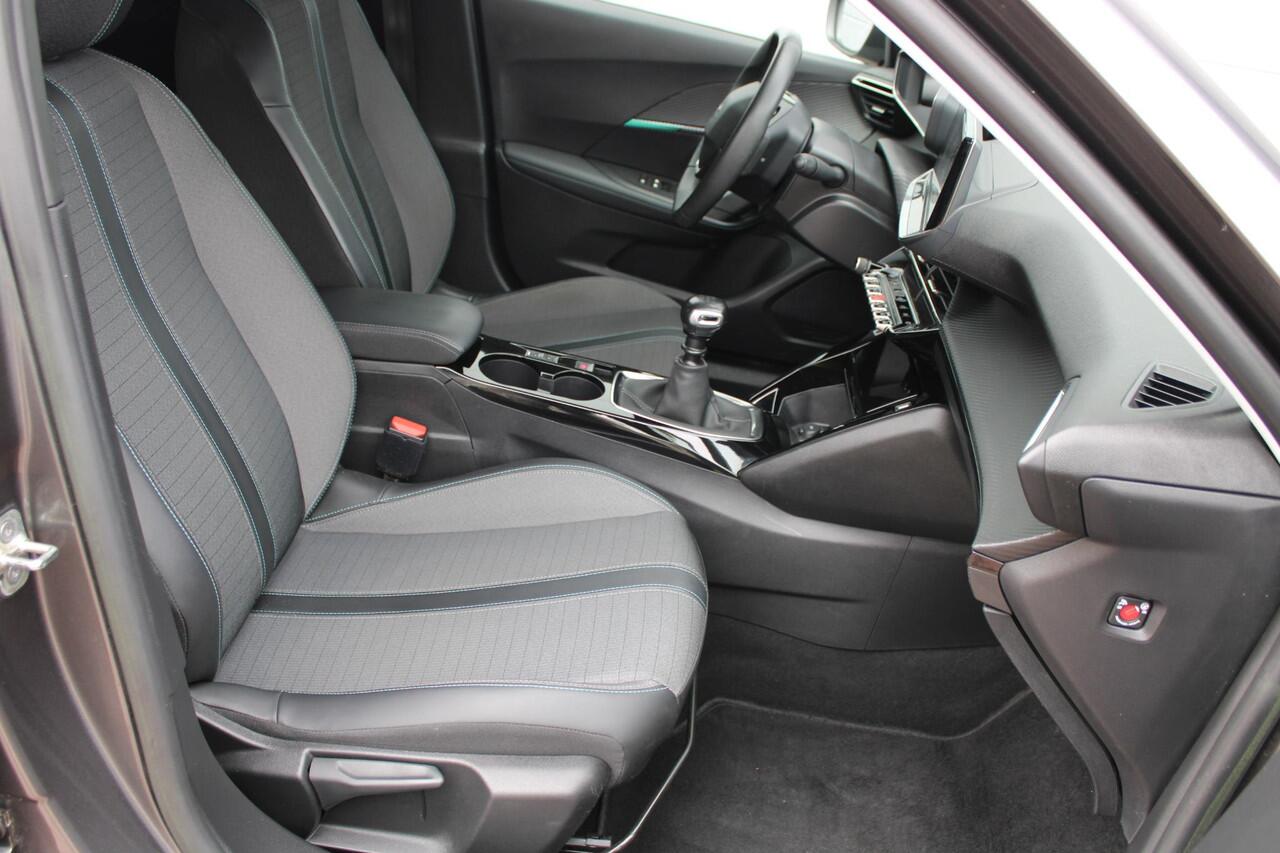 Peugeot 2008 1.2 PureTech 100pk Allure Pack Airco Navi Camera Carplay