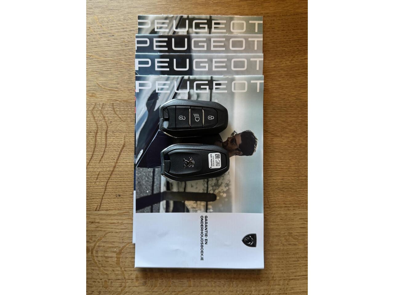 Peugeot 2008 1.2 PureTech Allure Pack NAVI | KLIMA | CAMERA | BOVAG !