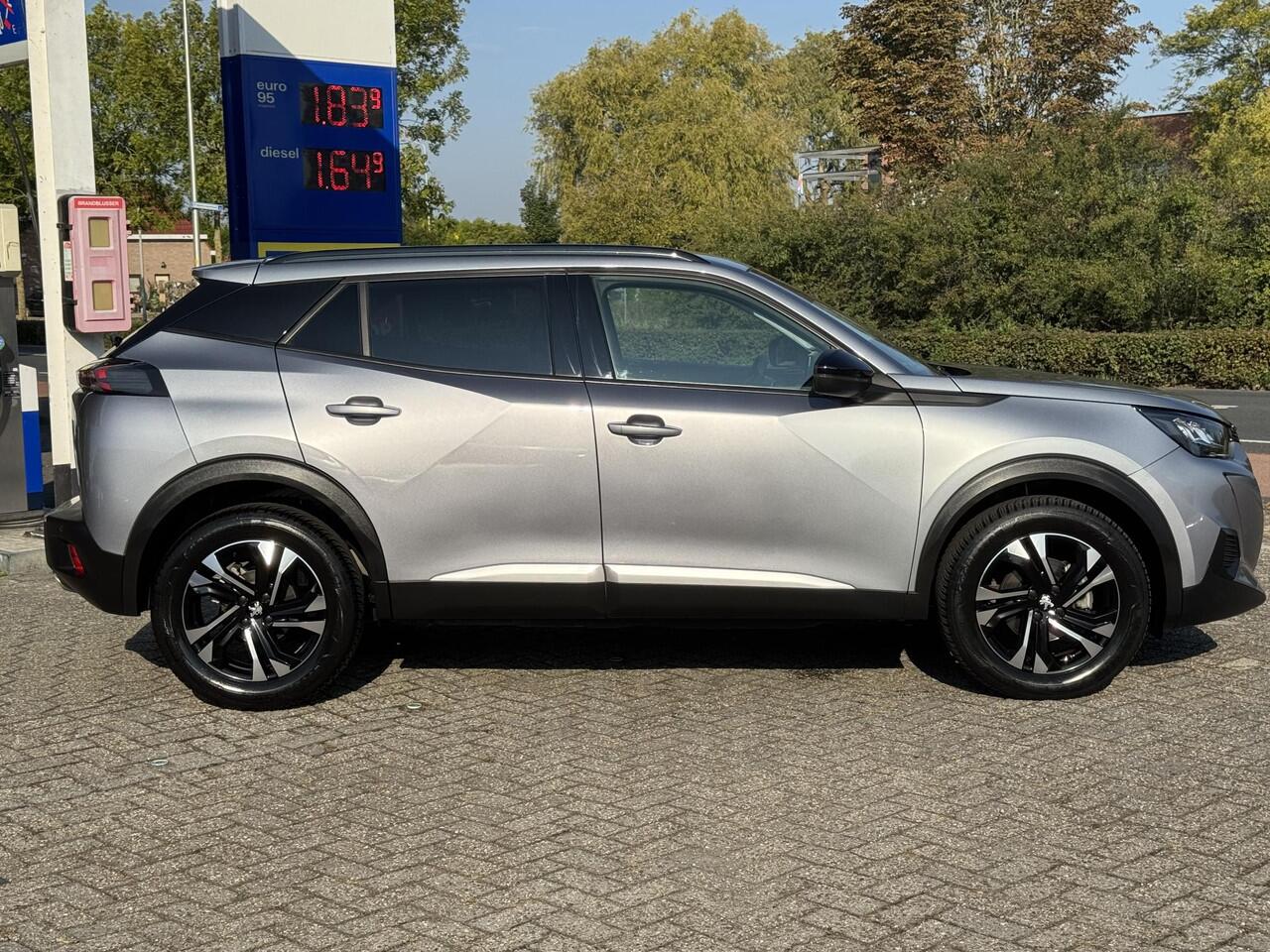 Peugeot 2008 1.2 PureTech Allure Pack NAVI | KLIMA | CAMERA | BOVAG !