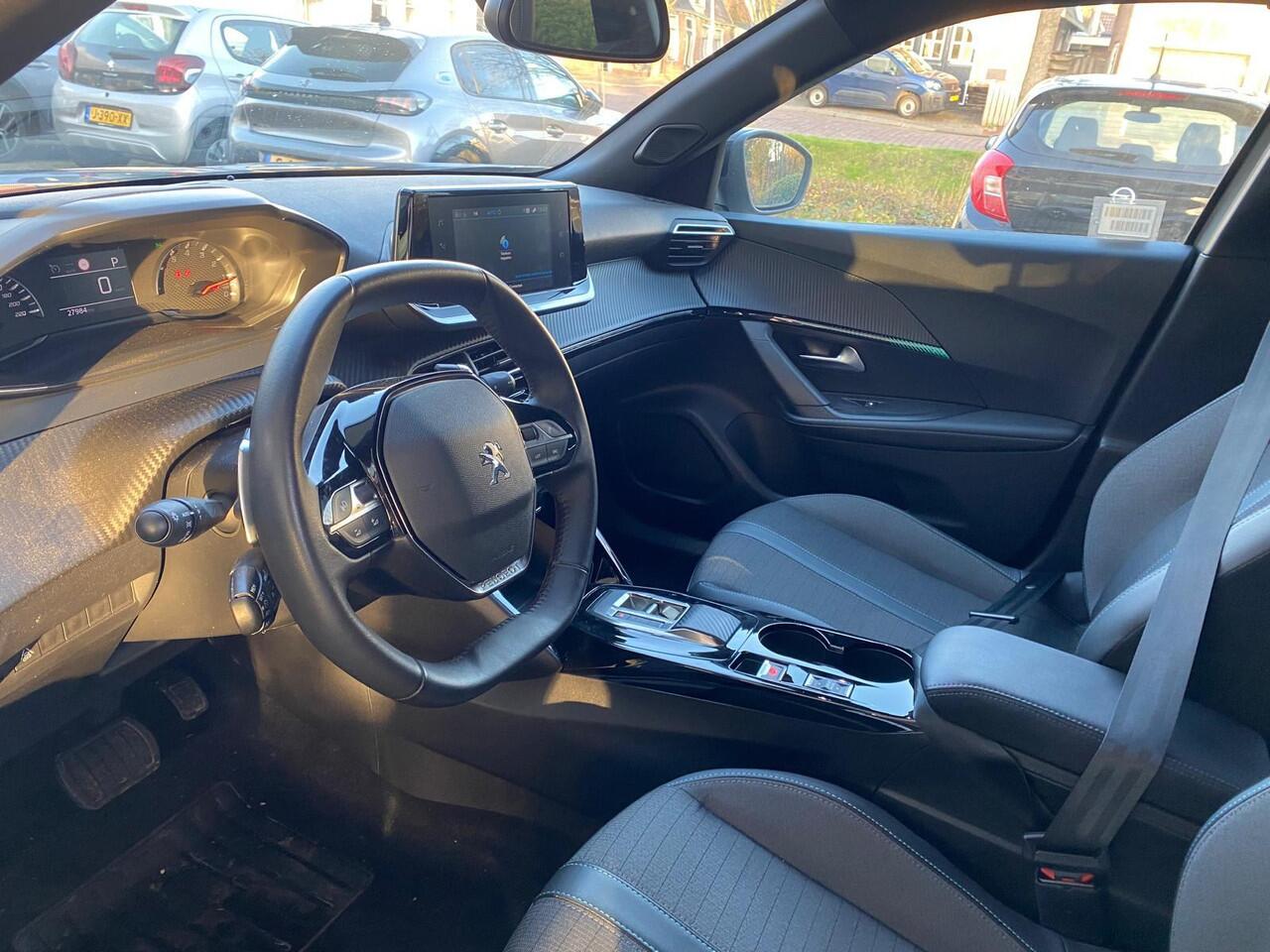 Peugeot 2008 1.2T Automaat Allure Pack | Automaat | Camera | Climate- en Cruisecontrol | LMV | Apple Carplay