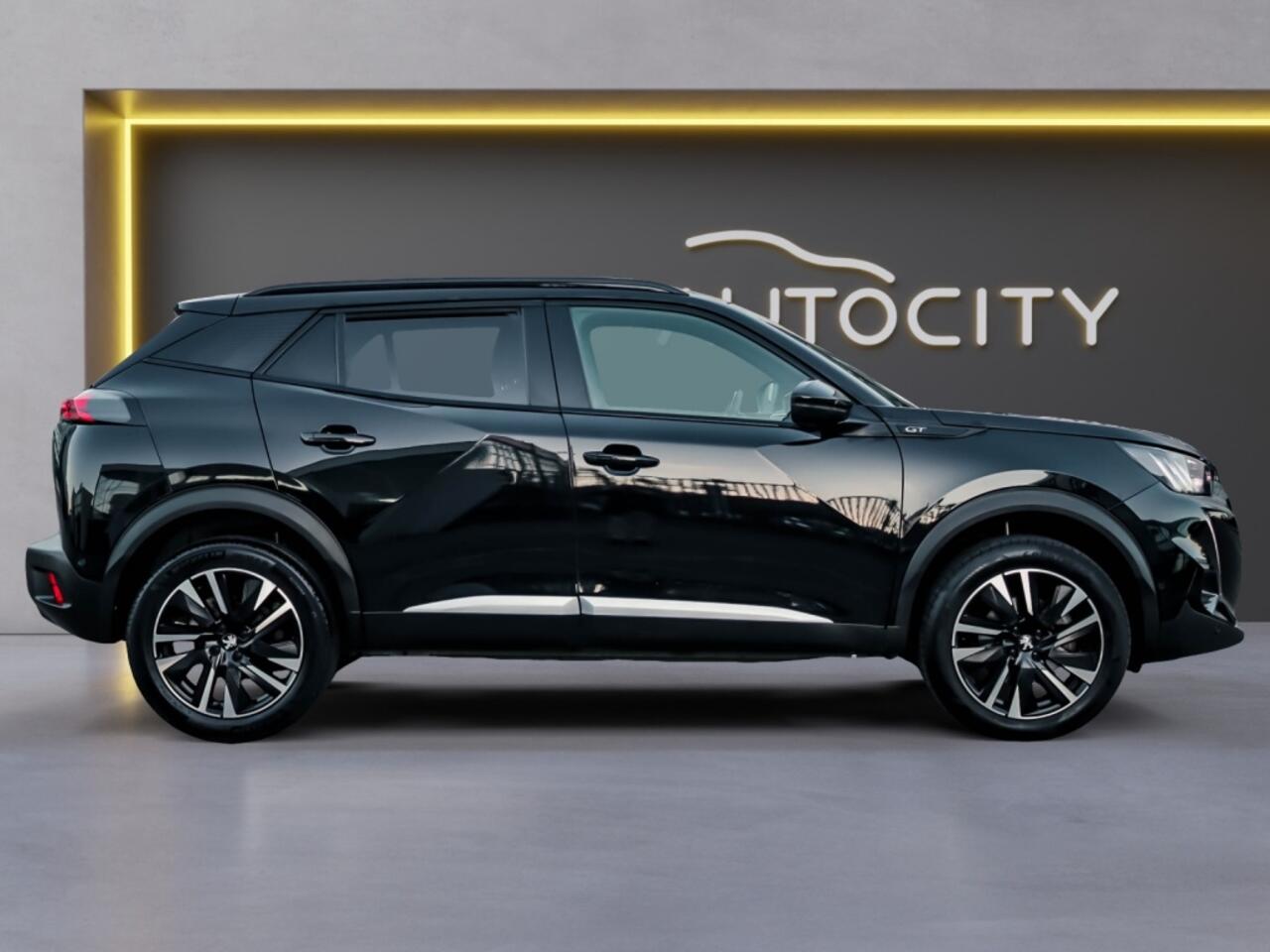 Peugeot 2008 GT Pack 155PK AUTOMAAT | Leder/Alcantara | Adaptive Cruise