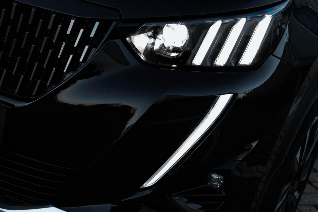 Peugeot 2008 GT Pack 155PK AUTOMAAT | Leder/Alcantara | Adaptive Cruise