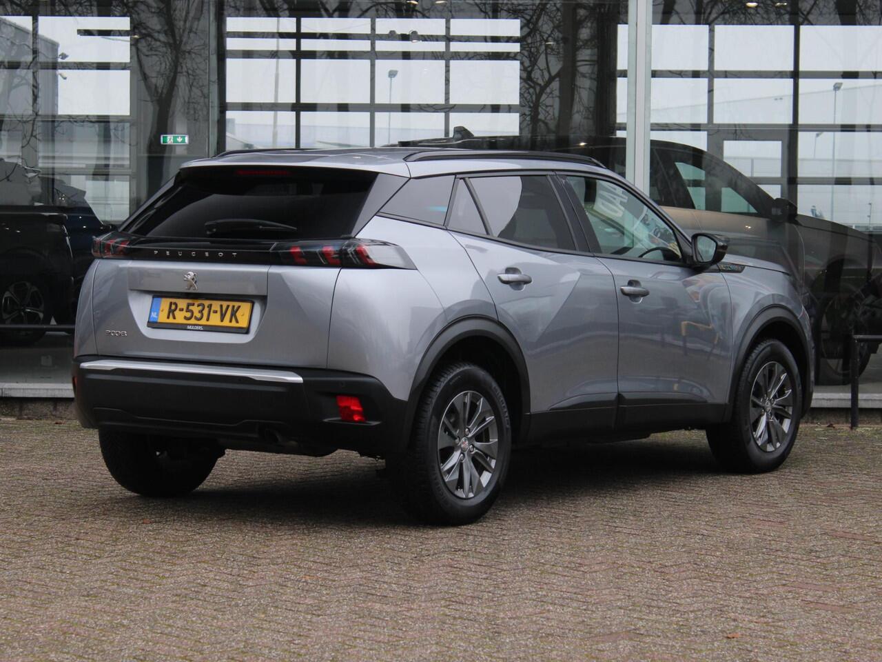 Peugeot 2008 1.2 PureTech Style | Camera / Climate / Navi