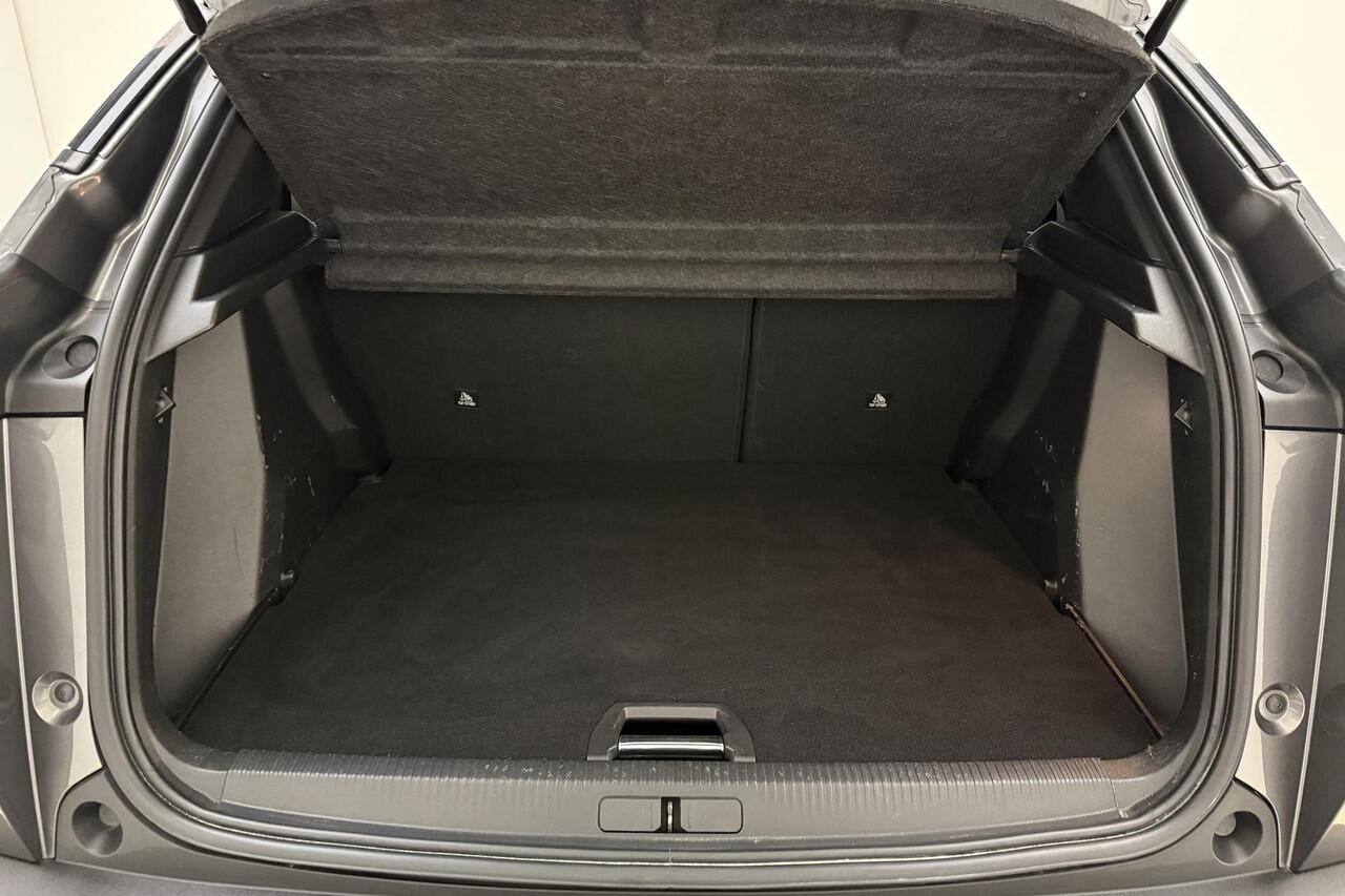 Peugeot 2008 1.2 PureTech Allure Pack 100 PK | Handgeschakeld | Keyless entry | Pack Connect 3D navigatie | Climate Control | Cruise Control | BTW Auto | 1e eigenaar