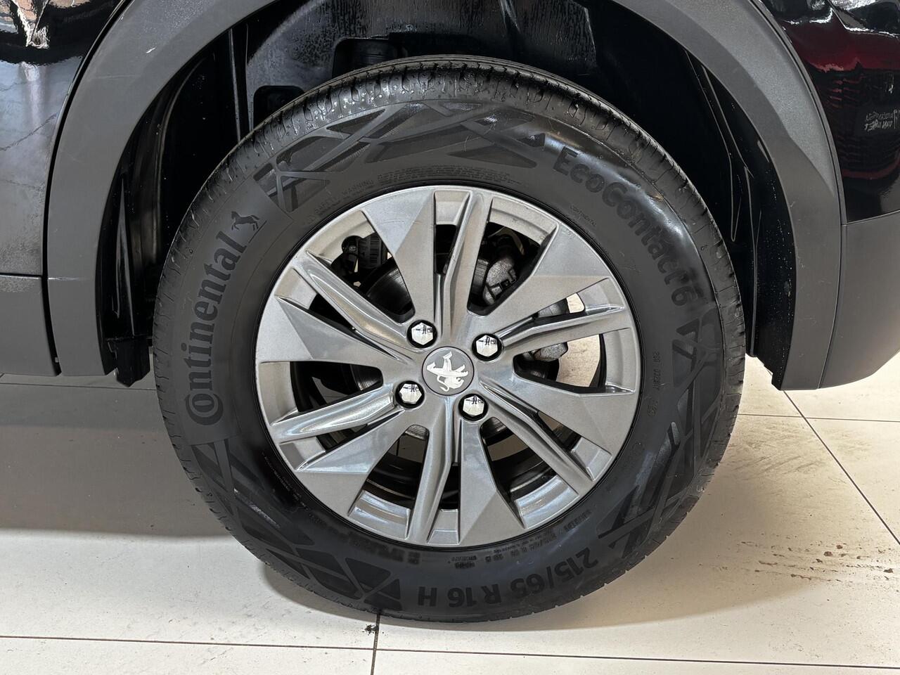 Peugeot 2008 1.2 PureTech Active Pack Navigatie | Android auto / Apple carplay | parkeersensoren achter | Cruise control